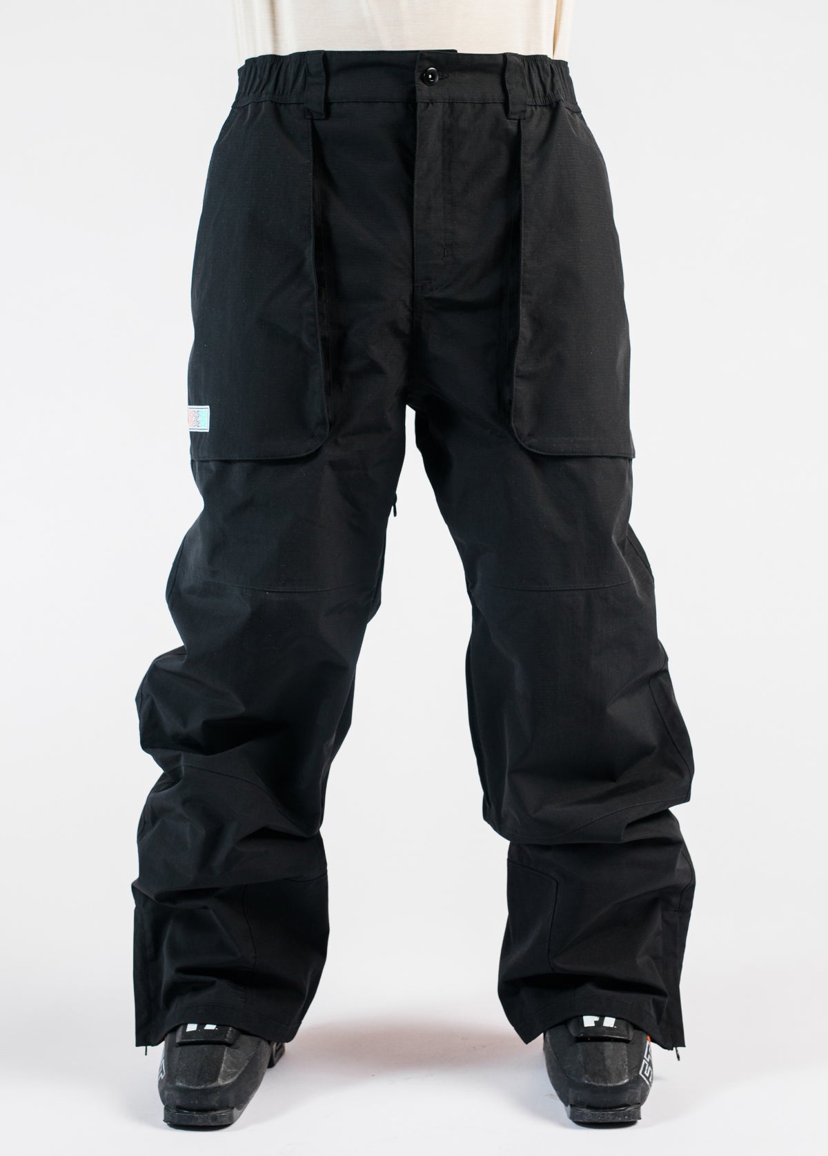 Men's black baggy ski pants, front view - Team Ski Pant